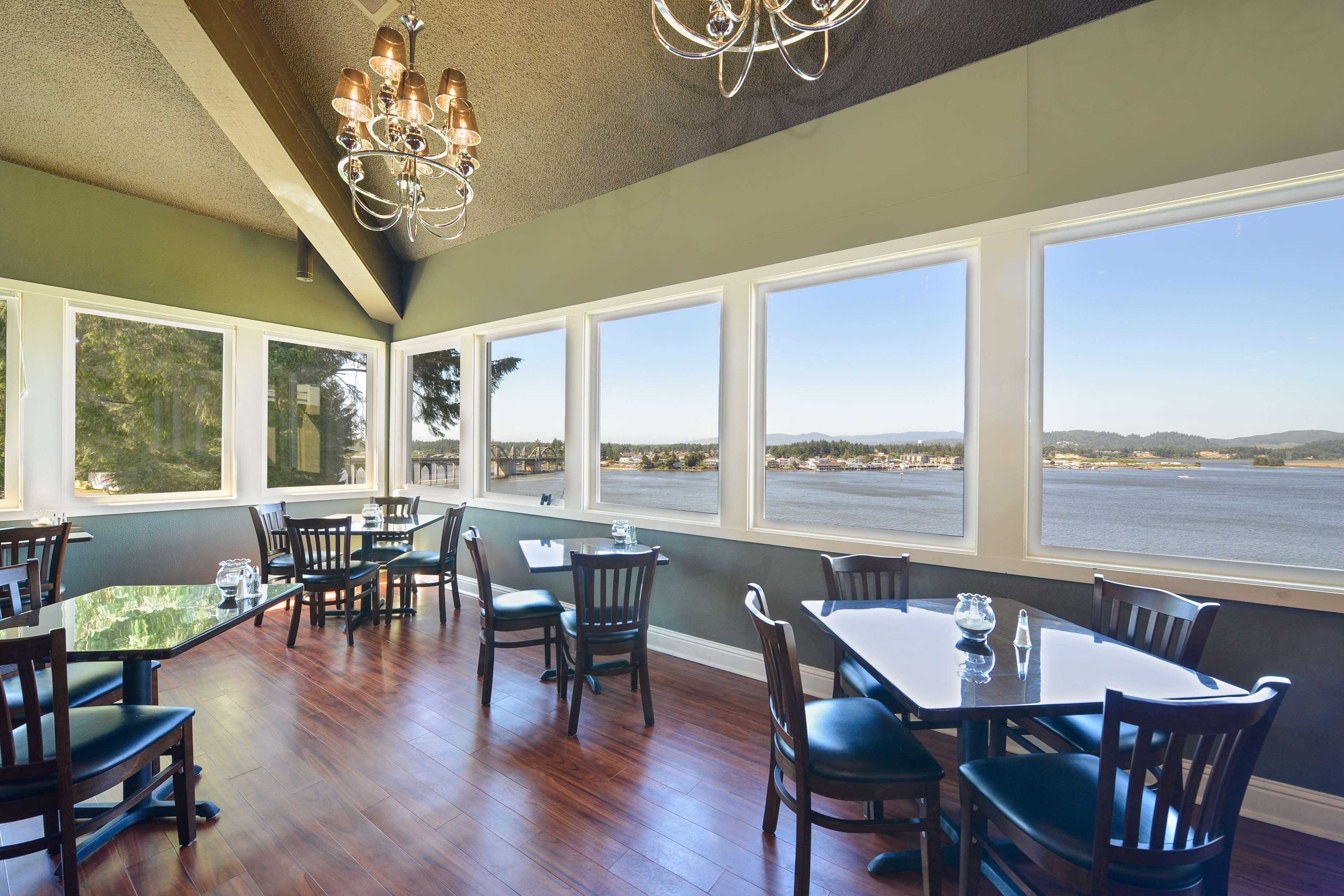 Best Western Pier Point Inn Florence Exterior photo
